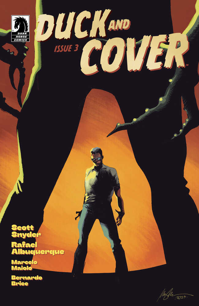 Duck And Cover (2024) #3 (Cover B) (Foil) (Rafael Albuquerque)