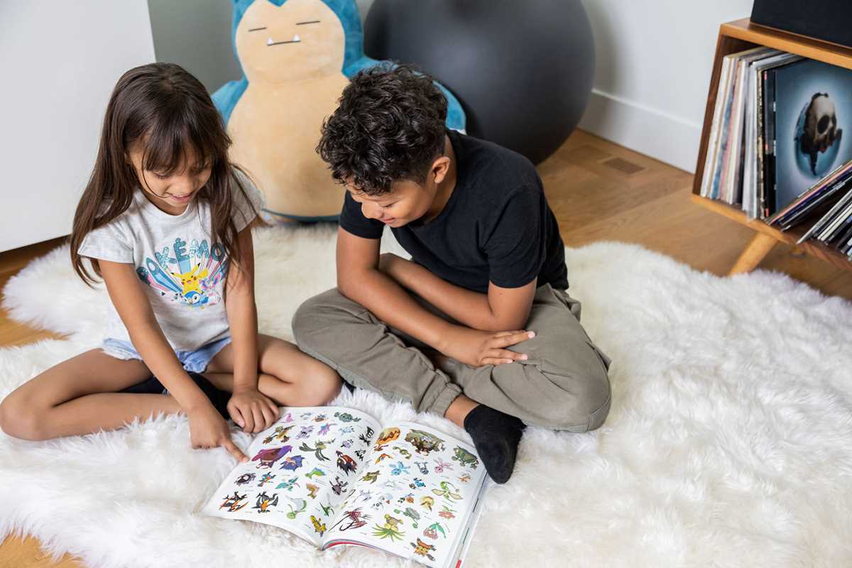 Pokémon Epic Sticker Collection: From Kanto to Galar